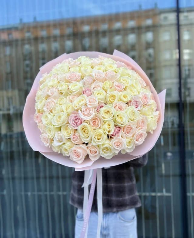 Lady rose